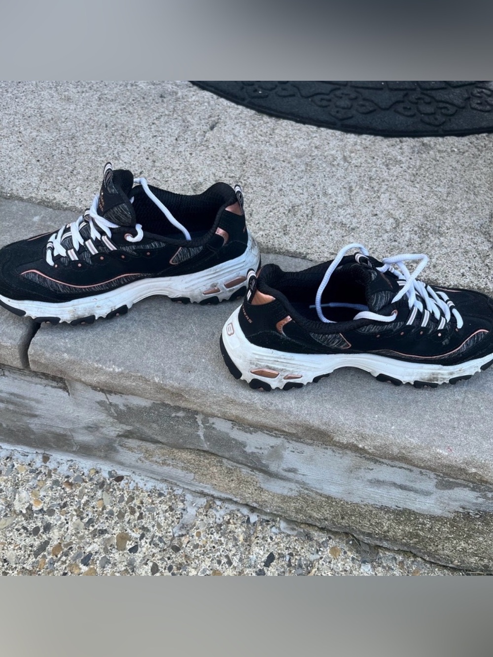 Skechers D'Lites Black with Pink Accent Women's Sneakers